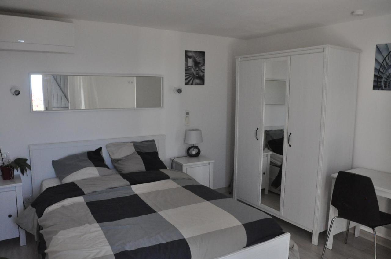 Skyline Apartments Кап д'Аил Екстериор снимка