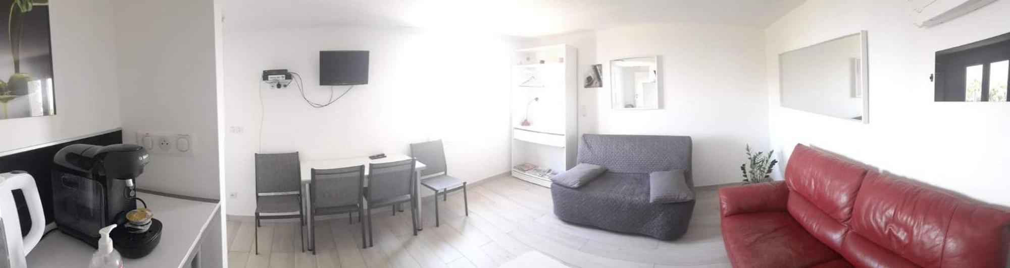 Skyline Apartments Кап д'Аил Стая снимка